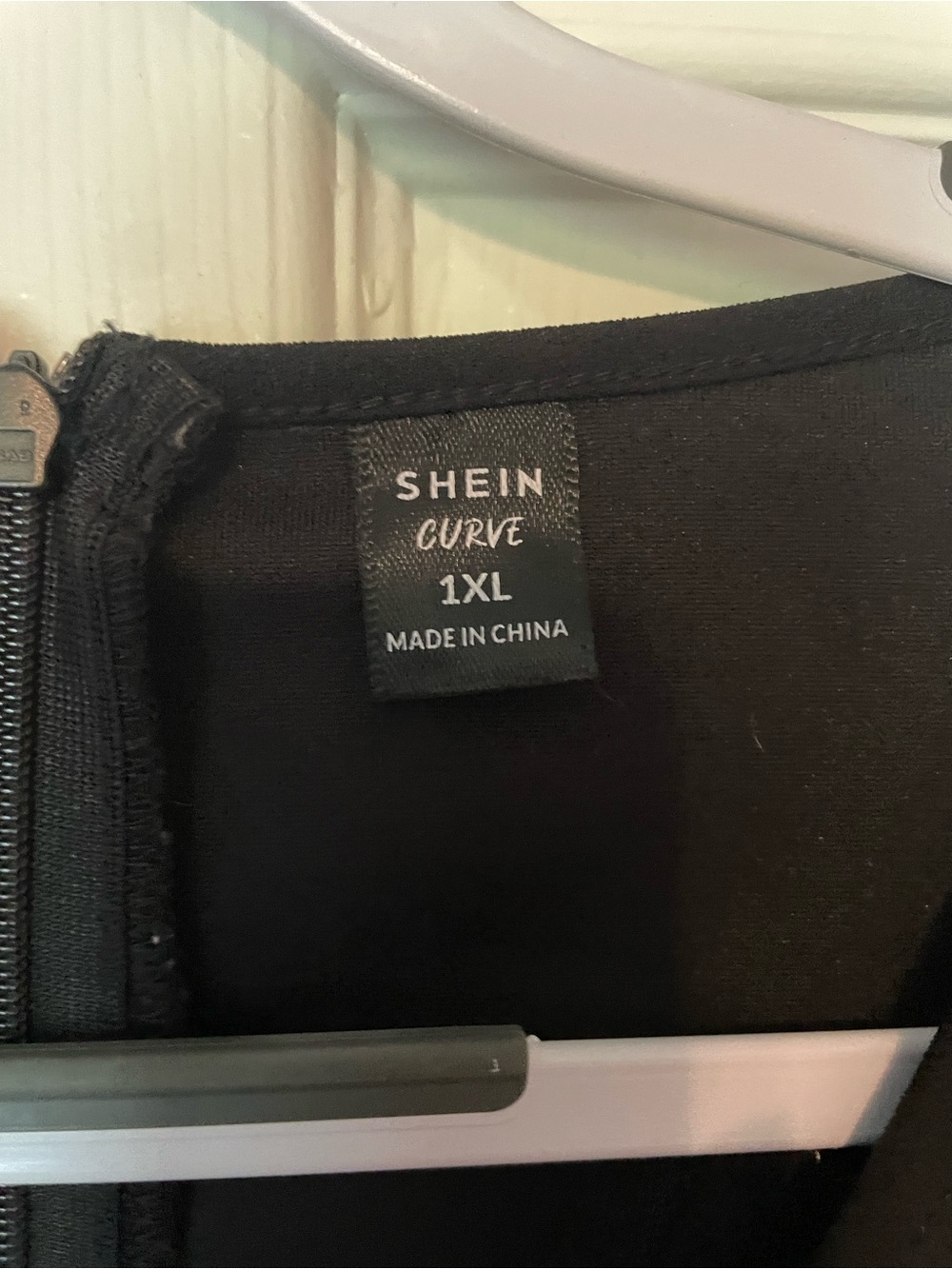 SHEIN Black Curve 1XL Zip-Back Dress with Subtle Seam Detail - Picture 2 of 3